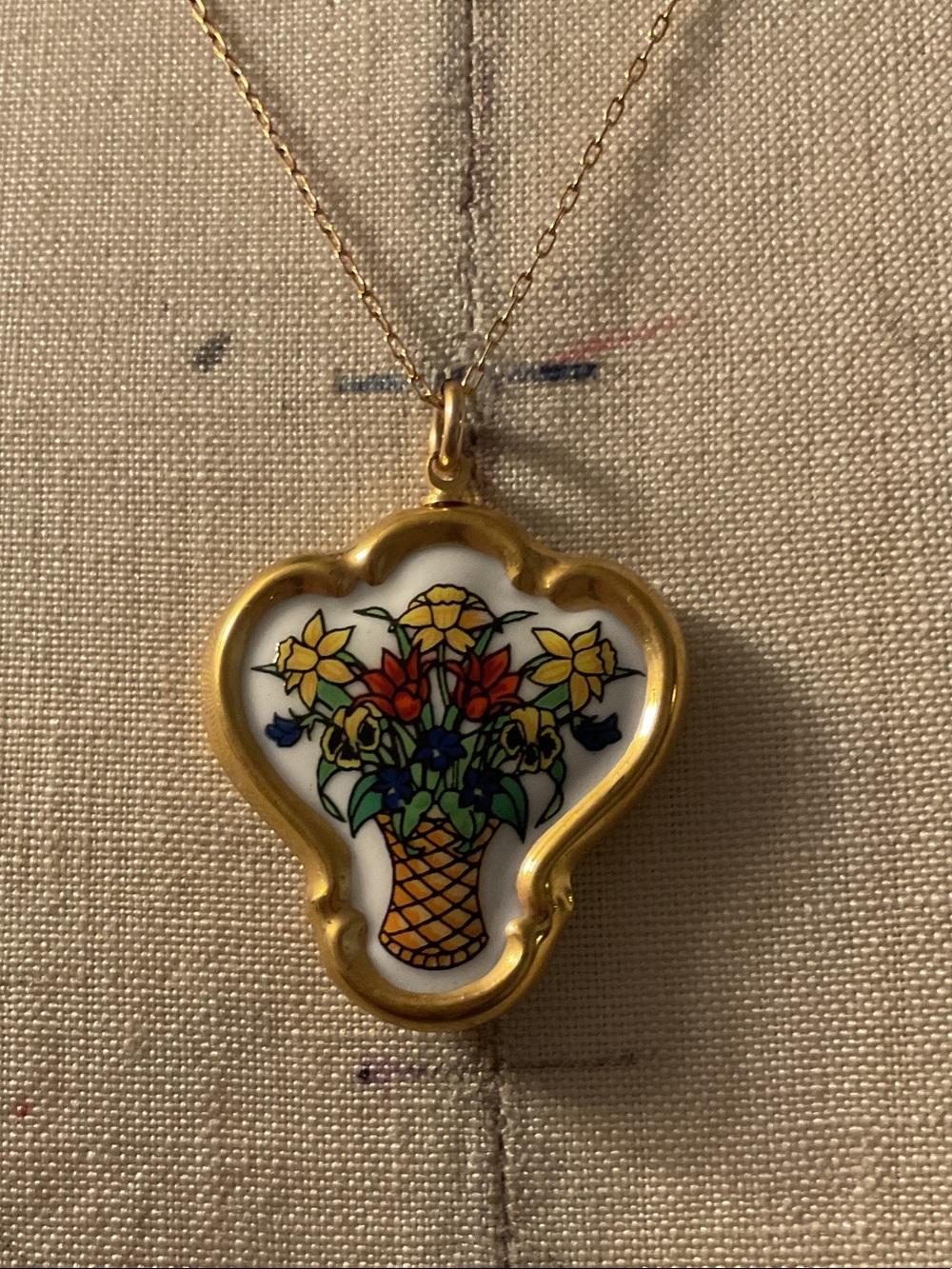 Gold Floral Heart Pendant Necklace - Multicolor - Unbranded - Picture 3 of 3